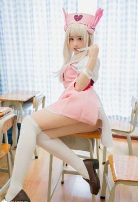美女食神