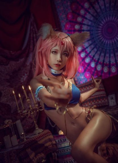 春城花满天